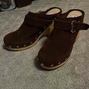 Steve Madden hilde clogs 8.5